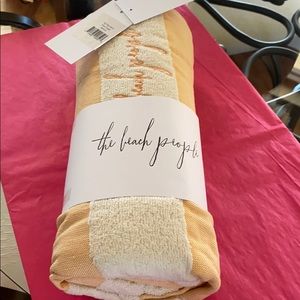 The Beach People Apricot pool towel